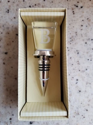 Tapón de vino bloque de vidrio con monograma “B” Cypress Home NUEVO en caja Foto 1 de 4