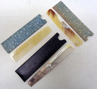 Lot de 3 peignes à cheveux anciens en corne bovine avec étui d'origine - Photo 1/3