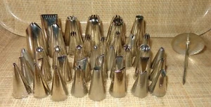 BIG MIXED LOT 38 DIFFERENT METAL ICING TIPS NOZZLES BAKERY CRAFT COUNTRY KITCHEN - Picture 1 of 3