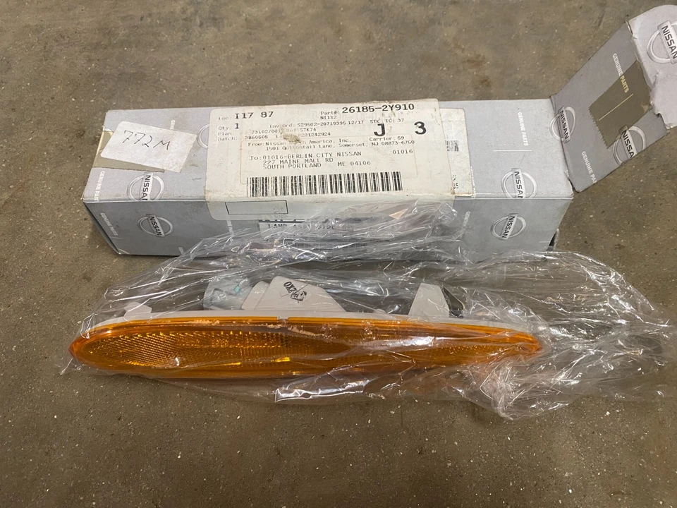 NISSAN MAXIMA 2000 2003 CONDUCTOR LADO IZQUIERDO MARCADOR DELANTERO LUZ 26185-2Y910 NUEVO Foto 1 de 1
