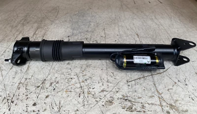 Amortiguador trasero Arnott - #SK-2867 - Se adapta a Mercedes-Benz Clase ML & GL Foto 1 de 4