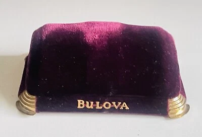 BULOVA VELVET FIFTH AVENUE NEW YORK DECO WATCH BOX GOLD FEET VINTAGE 1940c WMNS - Image 1 of 4