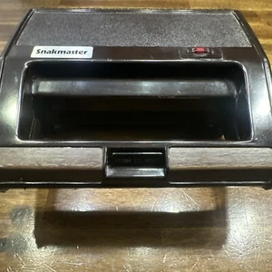 Vintage Clark Snakmaster CN613 Sandwich Grilled Cheese Maker Griddle Appliance - Picture 1 of 12