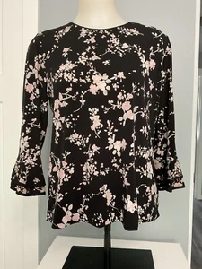 Karl Lagerfeld size M scoop neck stretch 3/4 length bell sleeves - Picture 1 of 5