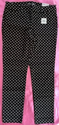 Old Navy Pixie Pants Women's 6 Mid-Rise Ankle-Length Black w/White NEW/Tags - Image 1 of 4