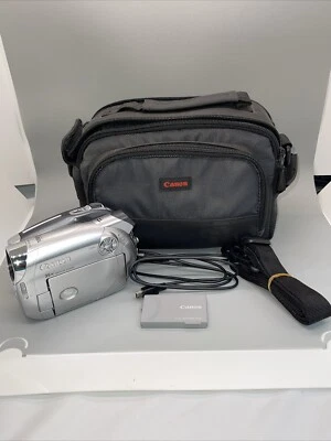 Canon DC220 Mini DVD Camcorder Includes,batt., Cord, Bag(Untested Parts Only) - Image 1 of 4