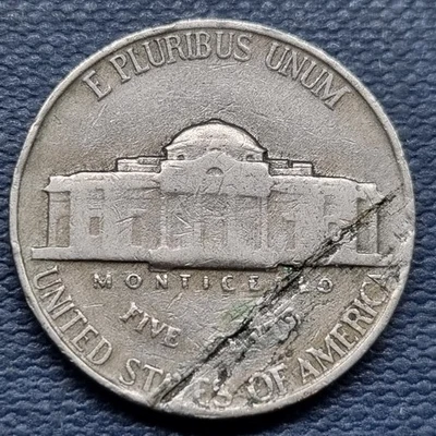 1946 Jefferson Nickel - ERROR - Lamination Error - Circulated #94570 - Image 1 of 2