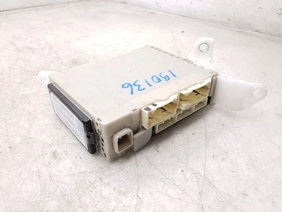 Caja de fusibles cabina izquierda conductor Lexus ES300H 13 14 15 16 17 18 82730-33G91 Foto 1 de 4