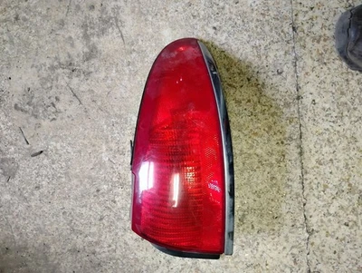 Cuarto de luz trasera de pasajero montado en panel para 95-98 MYSTIQUE 717 Foto 1 de 2