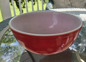 Vintage Pyrex Red 4 Quart Mixing Nesting Bowl - Picture 1 of 8