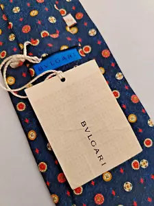 COMO NUEVO Bvlgari 7 Pliegues Tejido Seda Diseñador Corbata Botones Patrón En Corbata Bulgari - Imagen 1 de 10