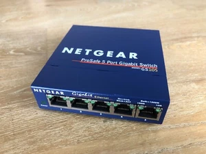 NETGEAR GS105 v4 ProSafe 5-Port Gigabit Switch UK SELLER FREE P&P - Picture 1 of 4