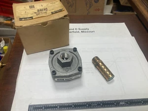 Parker 0R37B, 3/8" Quick-Exhaust Valve, With Muffler, New-Old-Stock - Picture 1 of 4