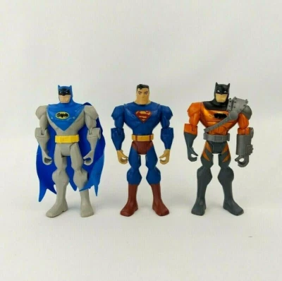 3 figuras de acción de superhéroes animados de Batman y Superman de 5 pulgadas de Mattel DC Comics Foto 1 de 4