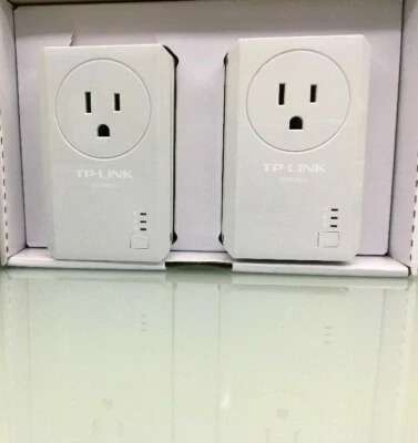 TP-LINK TL-PA4020P KIT 500Mbps Powerline Adapter TL-PA4020PKIT (W2) - Image 1 of 4