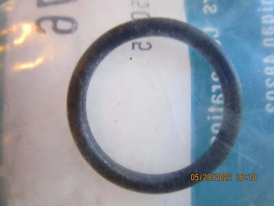 Genuine GM OEM 8622076 Speedometer gear sleeve to case seal - Imagem 1 de 4