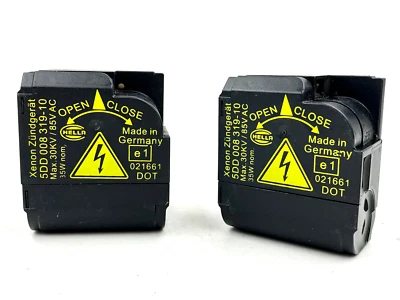 2x OEM Mercedes E ML GL R CLS SLK Xenon HID Headlight D2S Bulb Socket Igniter - Image 1 of 2