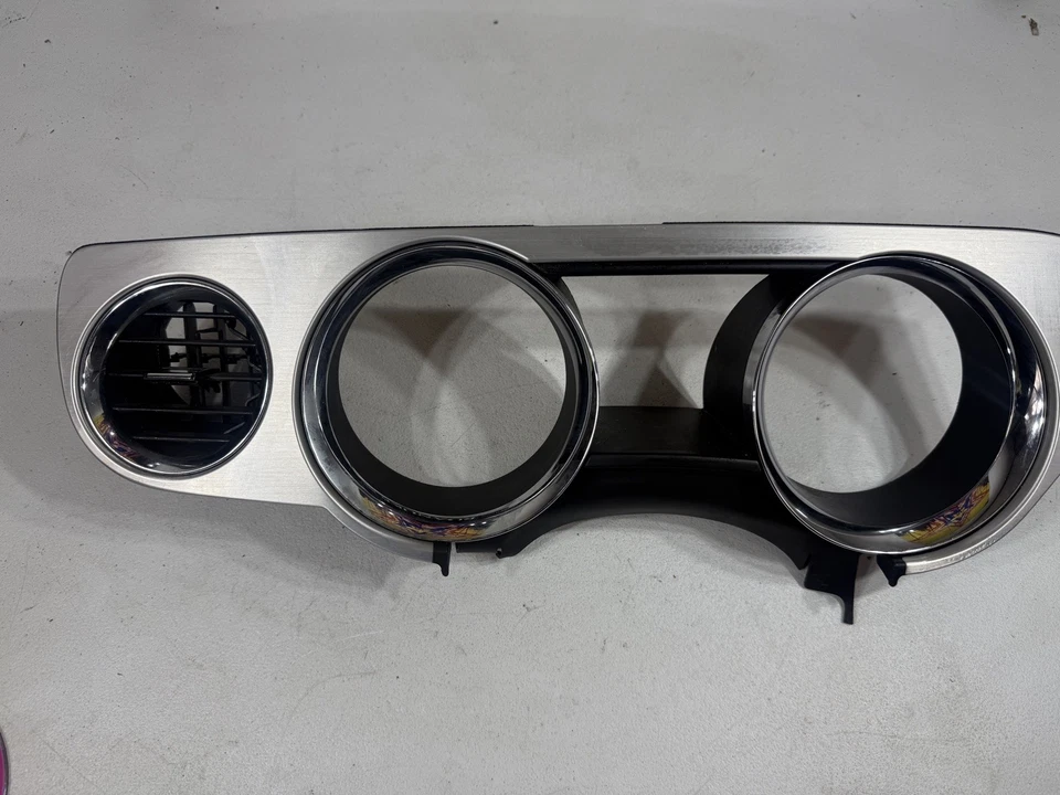 Ford Mustang 2010-2014 calibre racimo bisel con ventilación OEM Foto 1 de 4