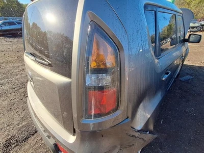 Used Right Tail Light Assembly fits: 2011 Kia Soul red lower-amber upper Right G - Image 1 of 4