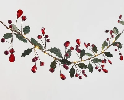 Cadena de luces LED Pottery Barn iluminadas rústicas de bayas de acebo 6’ decoración navideña Foto 1 de 4