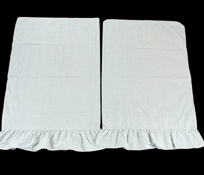 Fundas de almohada vintage con volantes a cuadros de guinga verde Wamsutta Springs estándar Foto 1 de 4
