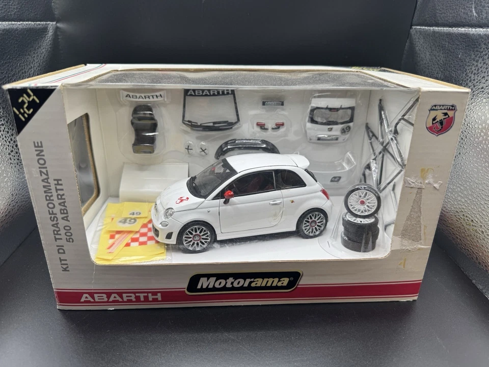 Kit di trasformazione 500 Abarth scala  1/24 Motorama rarissimo da collezione!!! - Immagine 1 di 4