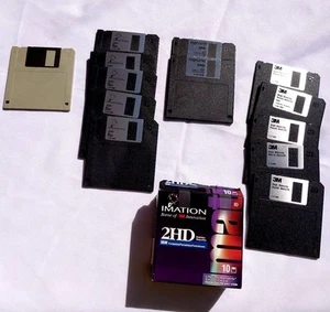 Lot of FLOPPY DISKETTES KAO Highland Imation 3M 2HD Disks IBM FORMATTED DS HD - Picture 1 of 4