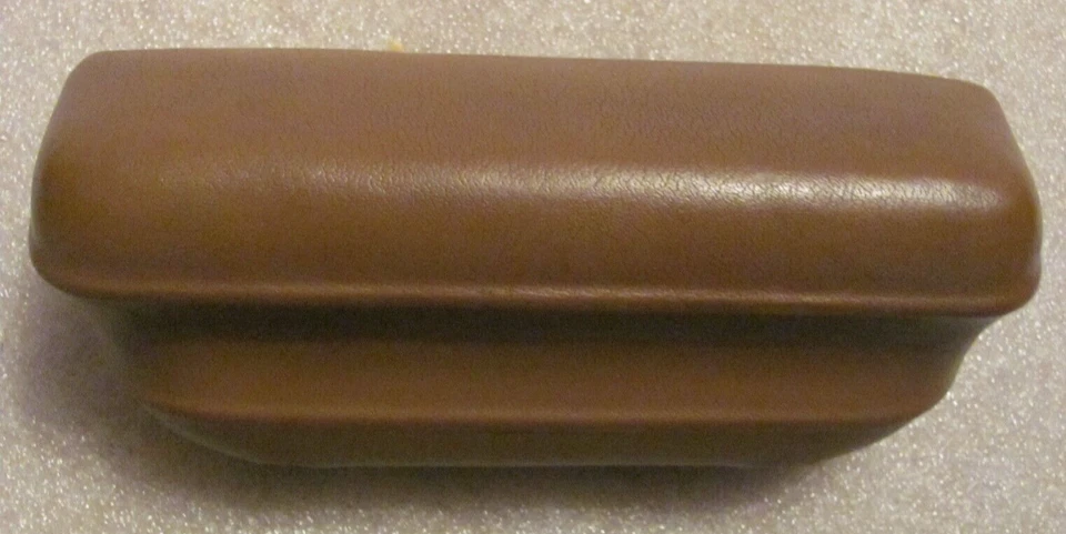 1974 FORD GRAN TORINO APOIO DE BRAÇO GENGIBRE USADO ORIGINAL DE FÁBRICA FABRICANTE DE EQUIPAMENTO ORIGINAL - Imagem 1 de 3