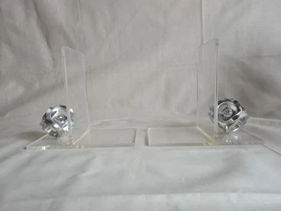 2 Buchstützen Modern Acryl mit Aluwürfel - Bild 1 von 3