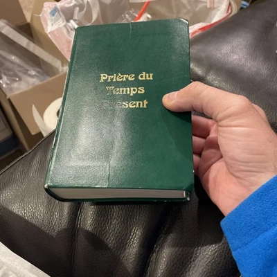 2016 Priere du temps present: Livre des heures Latin Bible Foto 1 de 4