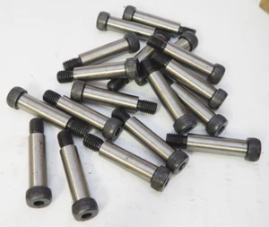 Qty 18 - 3/4 x 2 1/2 Shoulder Bolt Socket Head Stripper Screws 5/8"-11 Thread - Picture 1 of 2