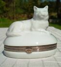 White Cat Porcelain Hinged Lid Trinket Jewelry Vanity Box Vintage Oval Ring Hold