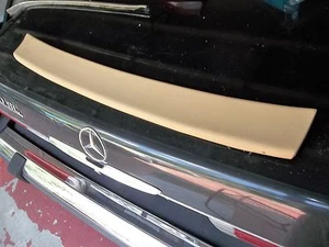 107r Mercedes 350 450 380 560 SL Upper removable top trim rear center BEIGE - Picture 1 of 3