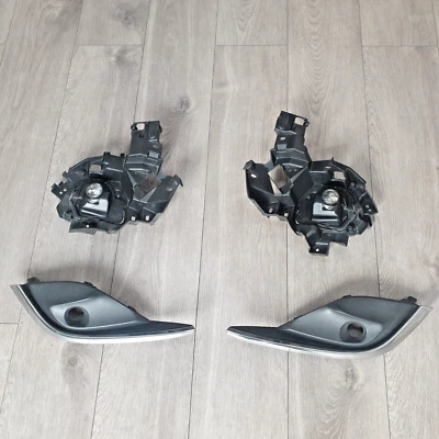 Mazda 6 MK3 2016 Facelift parrilla delantera genuina luz antiniebla y juego de bisel de cubierta Foto 1 de 4