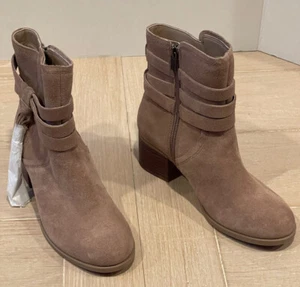 Koolaburra By UGG Womens Kenz Ankle Boot Beige Cuban Heel Round Toe Zip 6.5 NEW - Picture 1 of 9