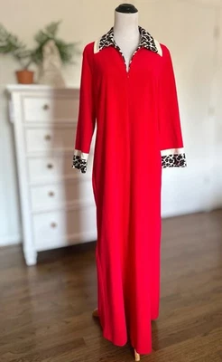 Vintage Vanity Fair Size 14 Red Leopard Collar And Cuffs Soft Cotton Nightgown - Image 1 of 4