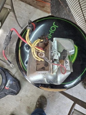 Regulador/rectificador Briggs And Stratton 84006638-k 40 hp Foto 1 de 2