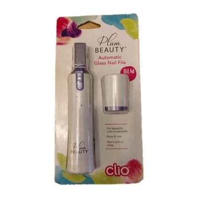 Lima de uñas automática de vidrio Ciruela Beauty de Clio perfecta para hacer tus propias uñas Foto 1 de 2