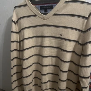 Tommy Hilfiger Yellow Blue V neck Striped Sweater Men's Medium Pullover - Picture 1 of 5