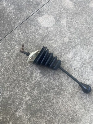 Renault R5 Lecar 1982 palanca de cambios de 4 marchas Foto 1 de 3