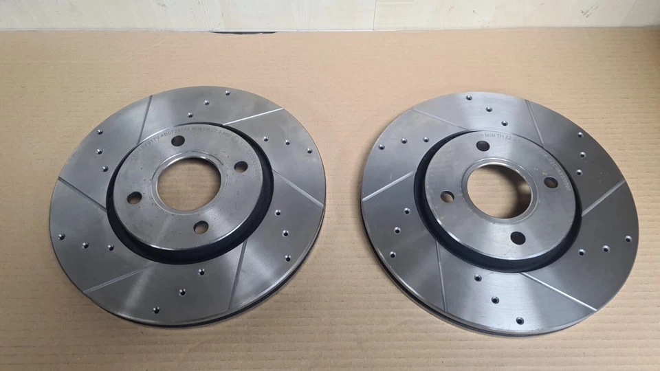 DISCOS DE FRENO TRASEROS PERFORADOS RANURADOS PARA FORD SIERRA ESCORT RS COSWORTH Foto 1 de 1