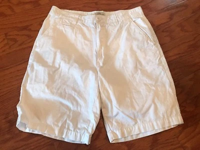 Pantalones cortos BOB TIMBERLAKE, Bass Pro Shop, para hombre, talla 32, frente plano, blancos. Foto 1 de 4