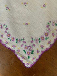 Vintage 1940's Delicate Purple Pansy Rose Print Hankie * Handkerchief - Picture 1 of 3