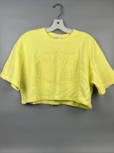 Bright Yellow Bershka Cropped T-Shirt Women’s Size M Short Sleeve Top Shirt - Picture 1 of 5