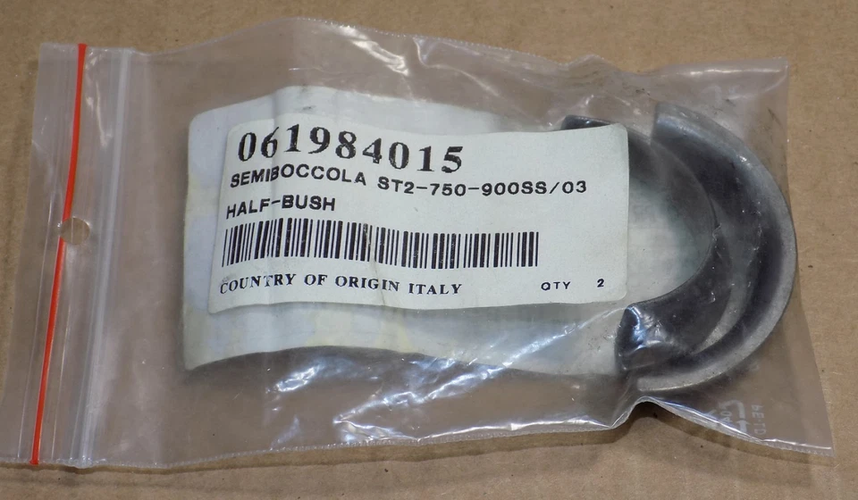 Bujes colector cabezal escape Ducati Monster Supersport 2V NUEVO FABRICANTE DE EQUIPOS ORIGINALES 061984015 Foto 1 de 1