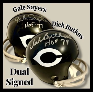 GALE SAYERS & DICK BUTKUS MINI CASCO AUTOGRAFATO FIRMATO CHICAGO BEARS WAP/COA - Foto 1 di 7