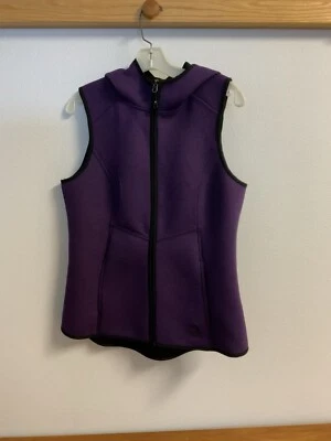 Жилет женский Gerry виноградный фиолетовый с мягкой подкладкой приталенный на молнии спереди с капюшоном S - Изображение 1 из 4