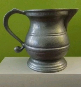 Vintage Wilton RWP Armetale 4" Milchkännchen PFLUG TAVERNE Guss Zinn Legierung Satin USA - Bild 1 von 7