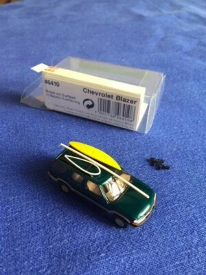 BUSCH 1/87 Chevrolet Blazer con wind surf 1998 # 46410 raro da collezione - Immagine 1 di 4