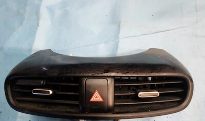 2014 - 2019 Kia Soul Center Dash AC Vents OEM - Image 1 of 4